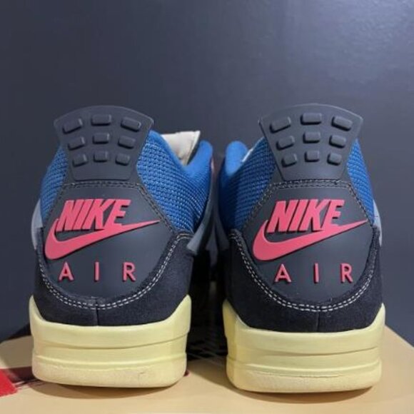 Air Jordan  Bred - Picture 4 of 7